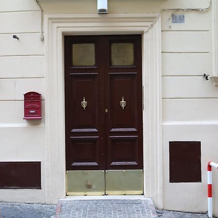 Gianicolo'S Hill Suite Apartment روما المظهر الخارجي الصورة